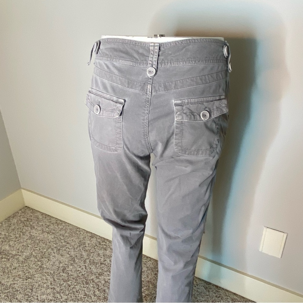EDDIE BAUER Shaw Light Grey Corduroy Capri Crop Pant Utility Size 8 Tall - Picture 10 of 16